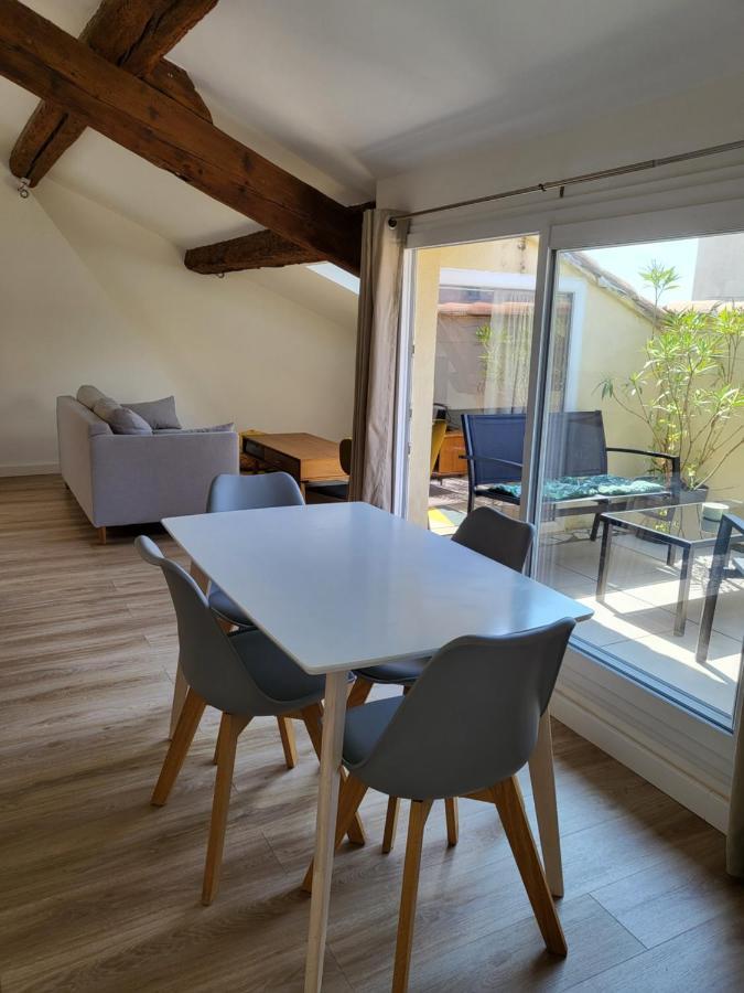 La Dolce Vita Nimoise Terrasse 100 M Des Arenes Nîmes Dış mekan fotoğraf